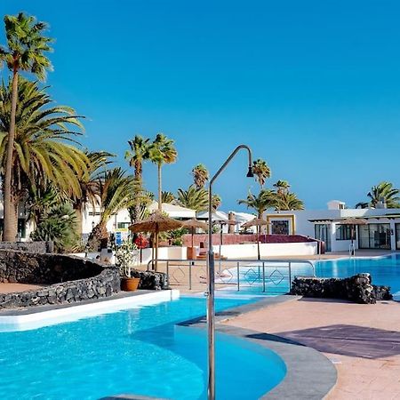 Pequeno Bungalow Firt Line Of The Sea Costa Teguise Ngoại thất bức ảnh