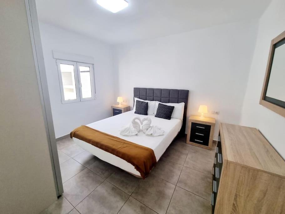 Pequeno Bungalow Firt Line Of The Sea Costa Teguise Ngoại thất bức ảnh