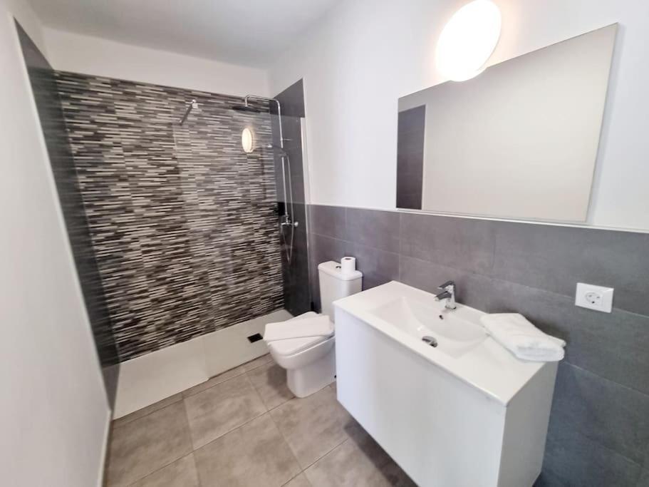 Pequeno Bungalow Firt Line Of The Sea Costa Teguise Ngoại thất bức ảnh