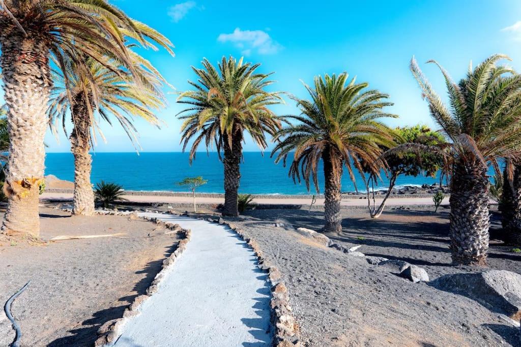 Pequeno Bungalow Firt Line Of The Sea Costa Teguise Ngoại thất bức ảnh