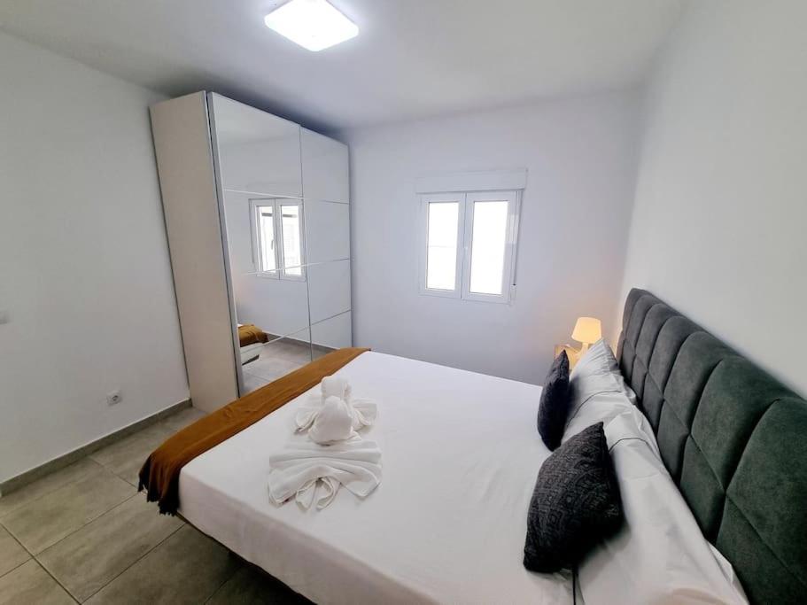 Pequeno Bungalow Firt Line Of The Sea Costa Teguise Ngoại thất bức ảnh