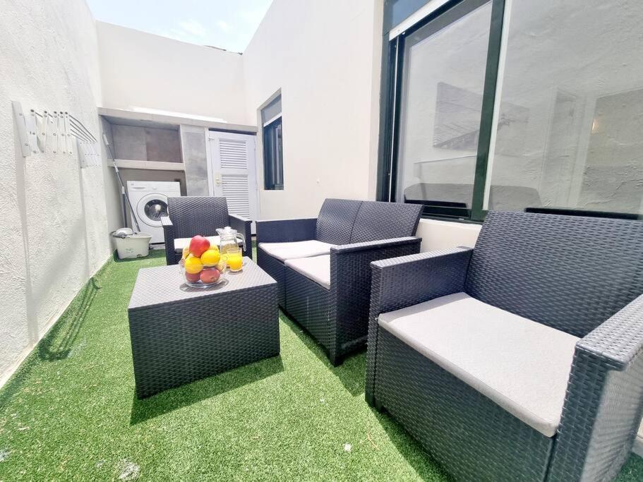Pequeno Bungalow Firt Line Of The Sea Costa Teguise Ngoại thất bức ảnh