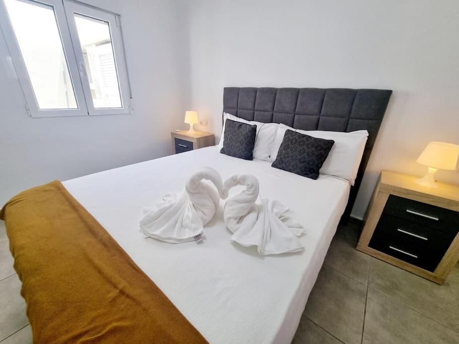 Pequeno Bungalow Firt Line Of The Sea Costa Teguise Ngoại thất bức ảnh